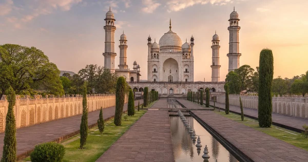 Things to Do in Aurangabad — Ajanta, Ellora & City Guide