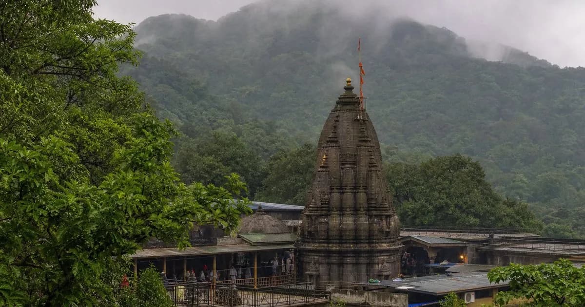 Bhimashankar Temple Travel Guide — Jyotirlinga in the Sahyadris