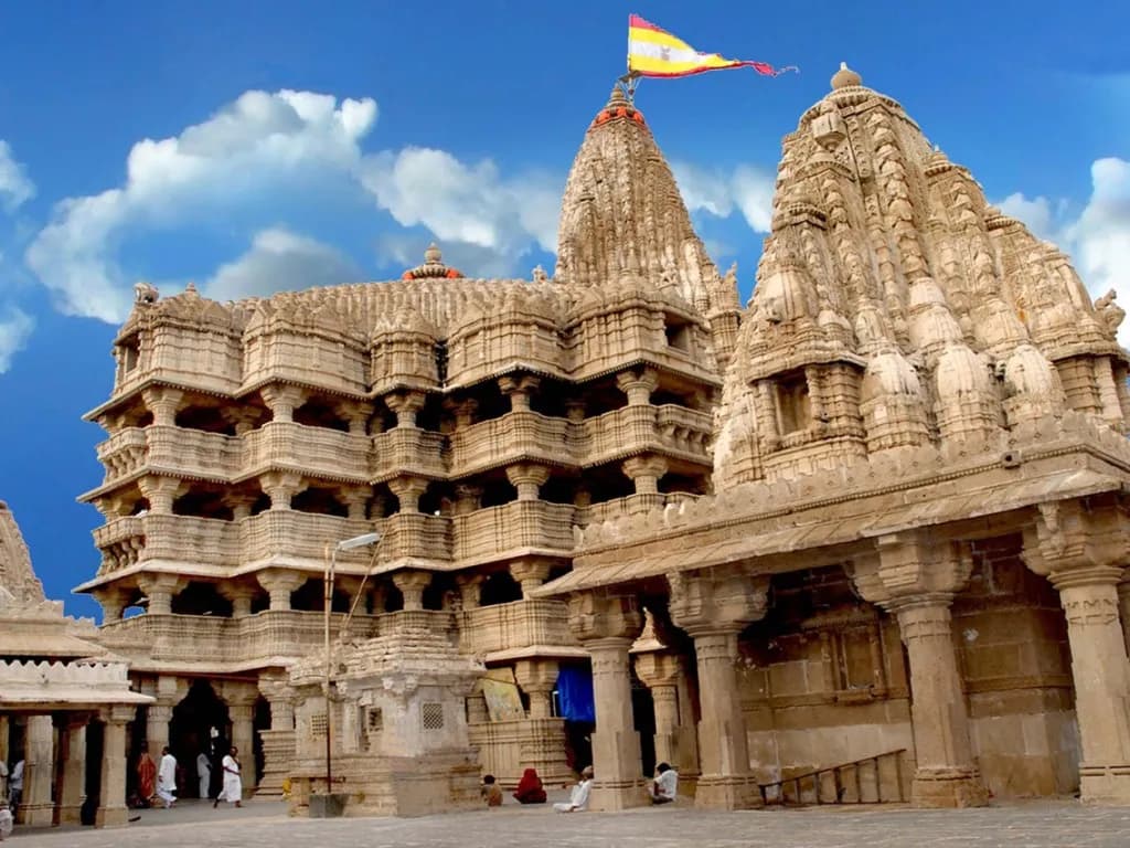 Things To Do in Dwarkadhish Temple — Complete Travel Guide