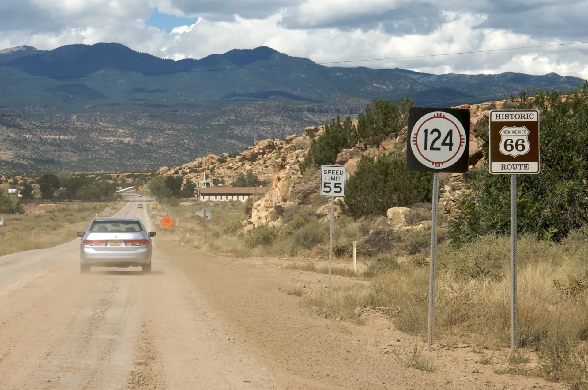 Family Road Trip Essentials: Packing and Planning Guide