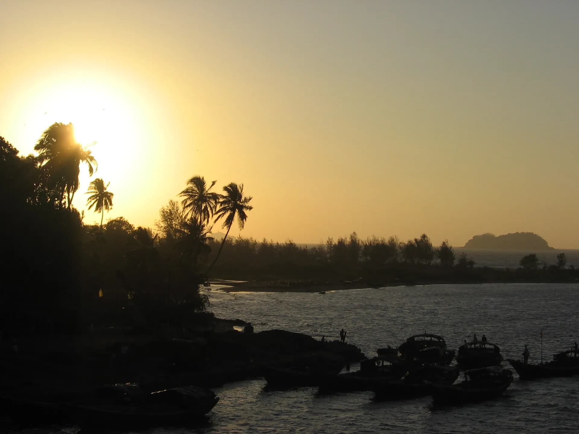 Things to Do in Karwar — Complete Karnataka Coast Guide
