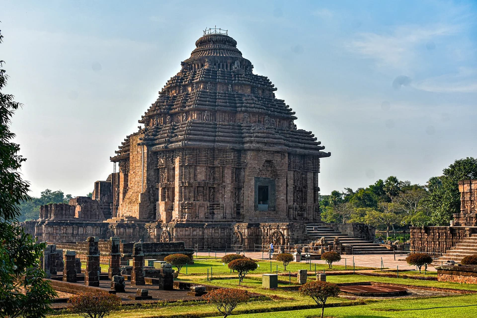 Konark Sun Temple — Complete Odisha Heritage Travel Guide