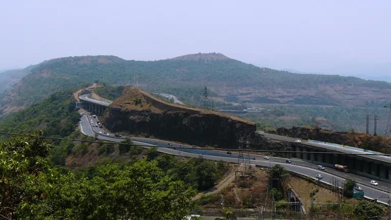 Best Places Near Pune for Weekend Trips — Cab Guide 2026