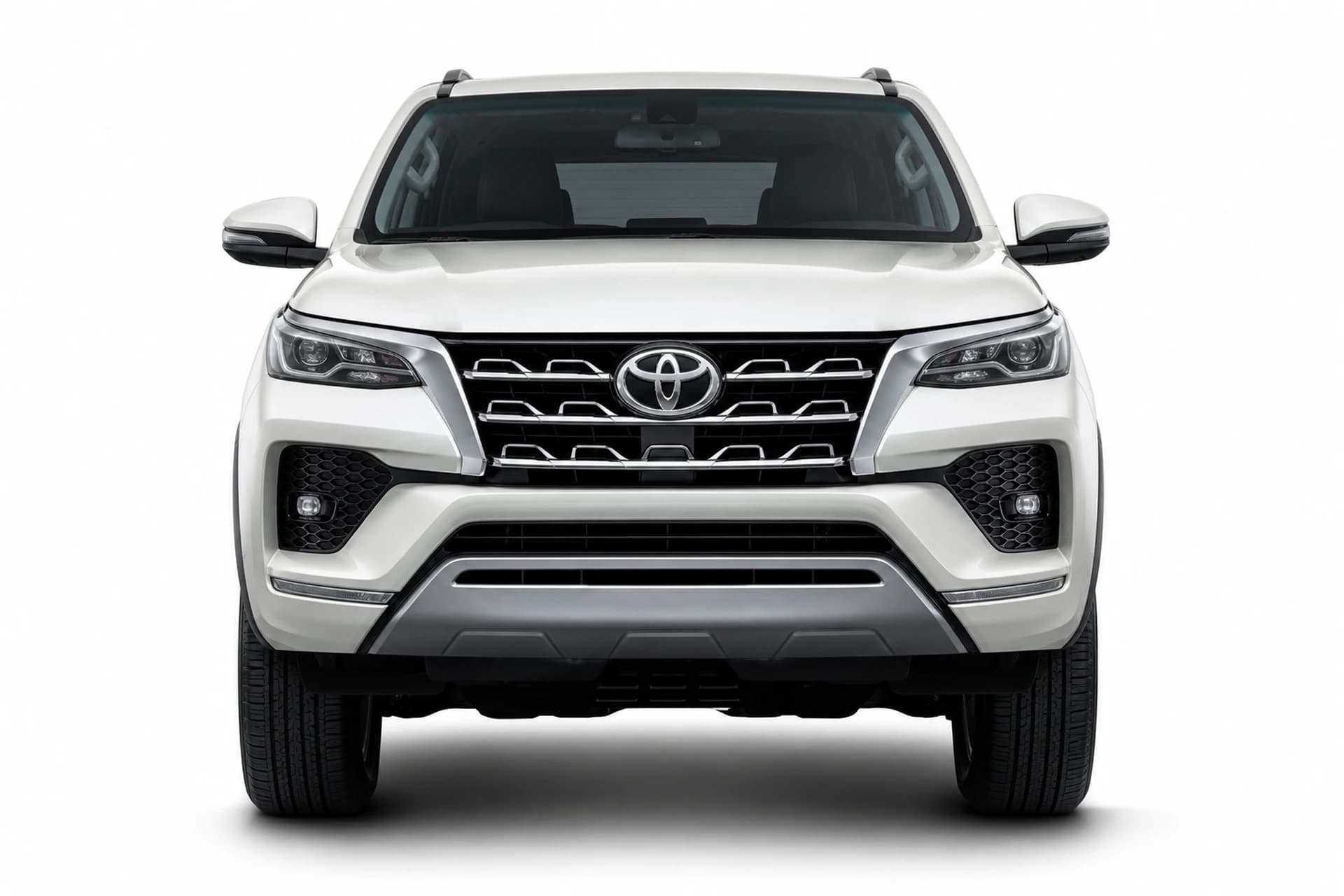 Toyota Fortuner exterior front view