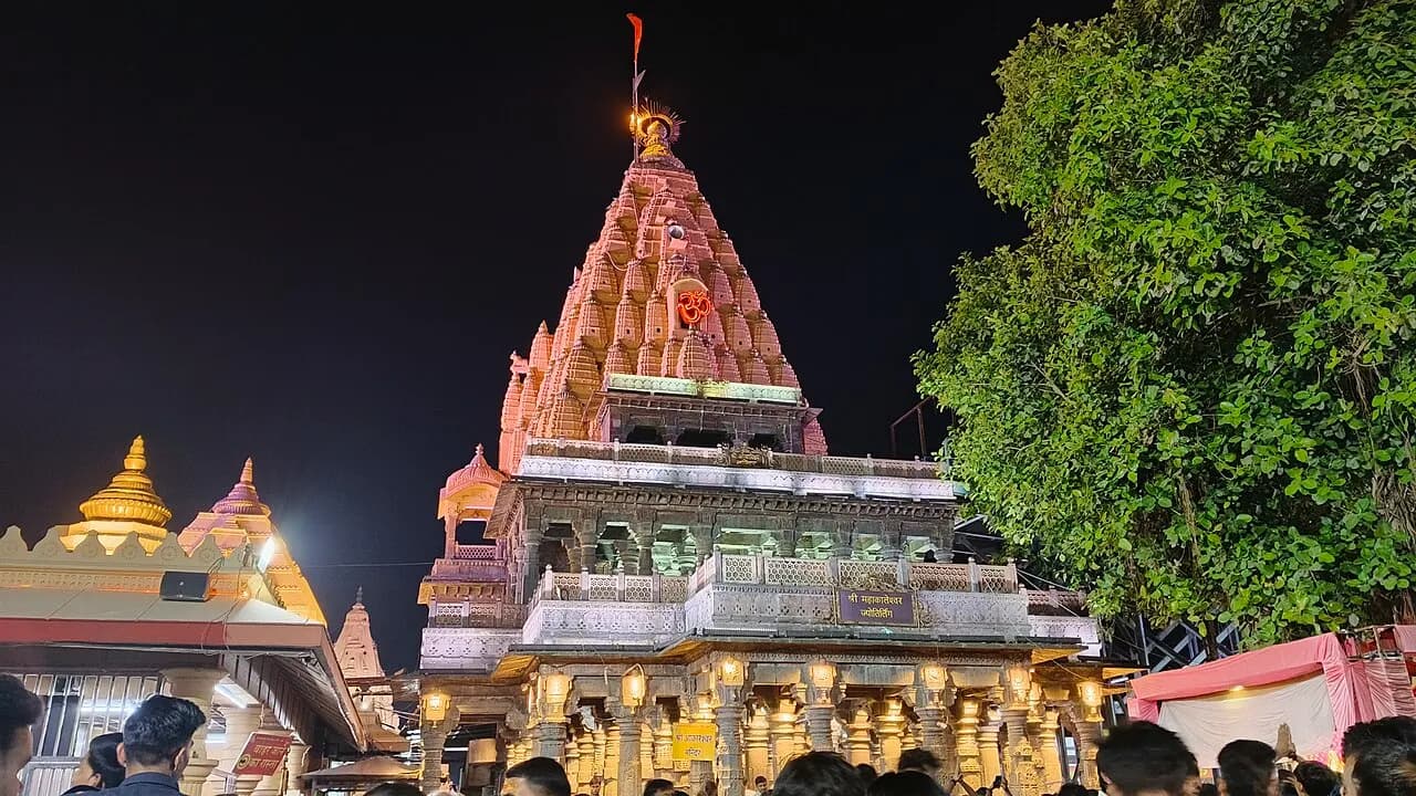 Pune to Ujjain Mahakal one way cab