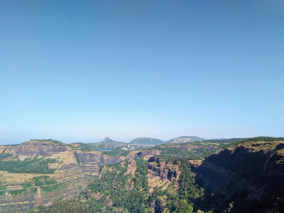Pune to Lonavala hill station cab